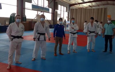 Six jeunes judokas de Loire Atlantique en formation BPJEPS judo jujitsu 2020-2021 avec le CREPS